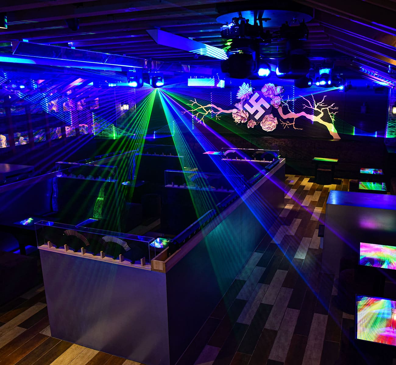 アンフェア店内